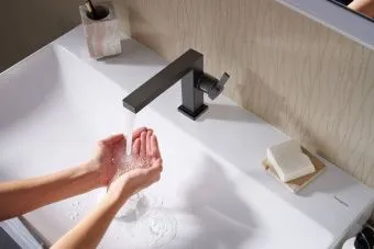 Hansgrohe, Tecturis E, Смеситель для раковины 110 Fine CoolStart EcoSmart+, однорычажный, со сливным гарнитуром Push-Open, матовый черный 73020670