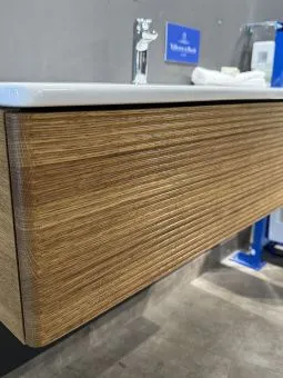 Villeroy & Boch Комплект Тумба под раковину, 1 выдвижной ящик, 1200 x 250 x 500 mm, фронтальная поверхность со структурной обработкой, Дуб золотой +Antao Pаковина для установки на тумбу, 1200 x 500 x 150 mm, без перелива, Альпийский белый С+ 4A77L2R1