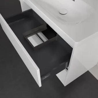 Villeroy & Boch Skyla КОМПЛЕКТ Тумба под раковину, 2 выдвижных ящика, 772 x 596 x 439 mm, Brilliant White +Skyla Pаковина для установки на тумбу, 800 x 460 x 160 mm, с переливом, Альпийский белый C79600VE+5A518001