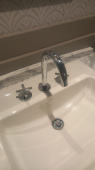 Villeroy & Boch Dawn Комплект ручек двухвентильных + излив TVW10613015361+TVW10612015361