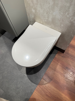 Villeroy & Boch Subway 2.0 Унитаз с открытым смывным краем, настенный, смыв DirectFlush, Pergamon CeramicPlus 5614R0R3+Сиденье с крышкой для унитаза, с функцией авто опускания (SoftClosing), со снимаемым сиденьем (QuickRelease), Pergamon 9M78S1R3